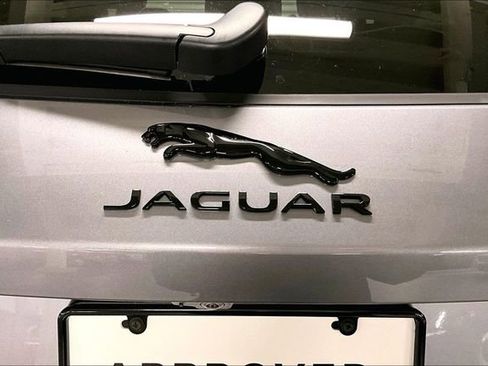 Certified 2025 Jaguar F-PACE R-Dynamic S image 7