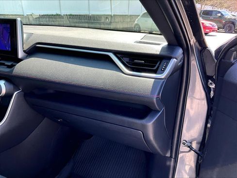 Used 2023 Toyota RAV4 SE w/ Weather & Moonroof Package image 13