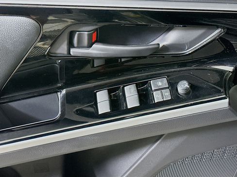 Used 2023 Toyota bZ4X XLE w/ Weather Package image 15