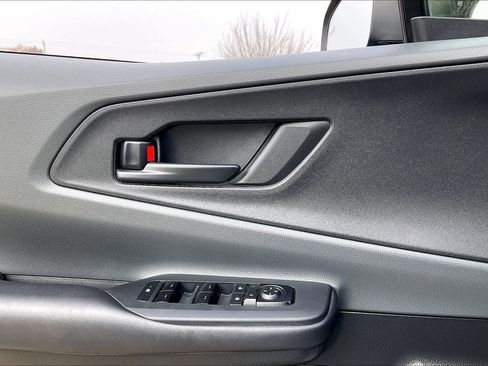 Used 2024 Toyota Prius LE image 30