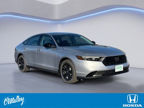 New 2025 Honda Accord SE image 7