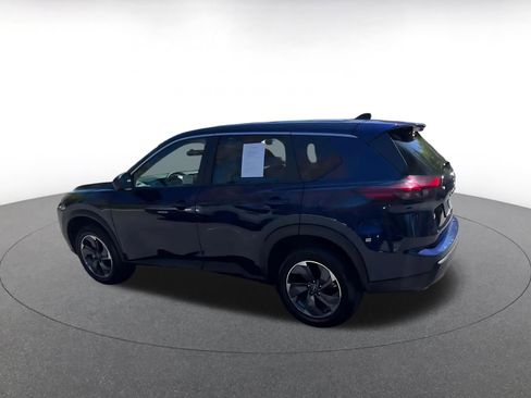 Used 2025 Nissan Rogue SV FWD image 10