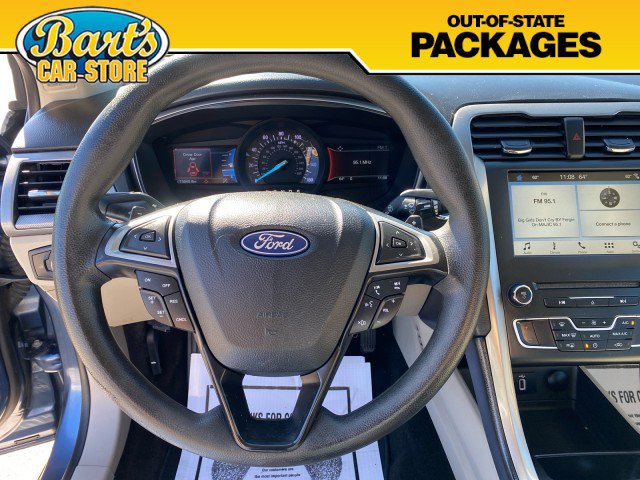 Used 2018 Ford Fusion SE w/ Fusion SE Technology Package FWD image 27