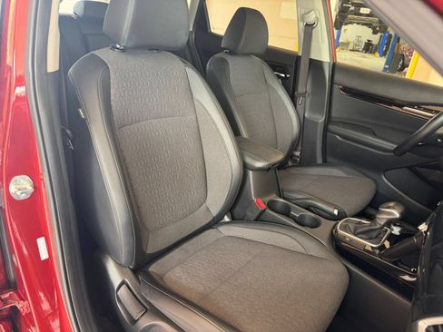 Used 2025 Kia Seltos S FWD image 26