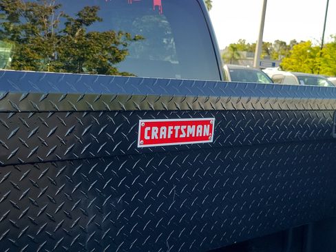 Used 2018 Chevrolet Silverado 1500 LT w/ Redline Edition AWD/4WD image 13