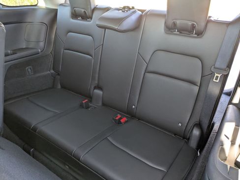 Certified 2024 Nissan Pathfinder SL image 31