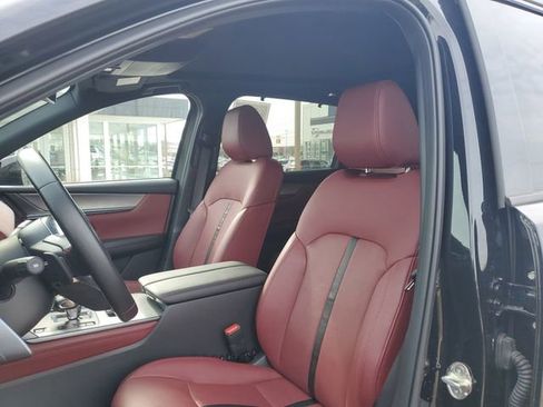 Certified 2025 MAZDA CX-70 Plug-In Hybrid w/ Premium Plus image 5