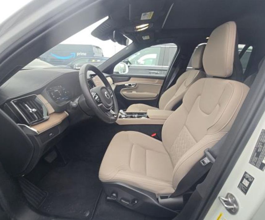 Used 2026 Volvo XC90 B6 Plus AWD/4WD image 2