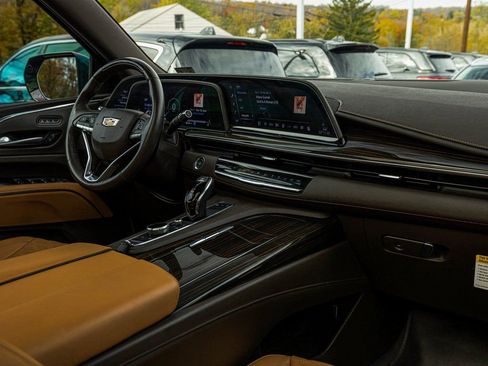 Used 2023 Cadillac Escalade ESV Sport w/ LPO, Floor Liner Package AWD/4WD image 35
