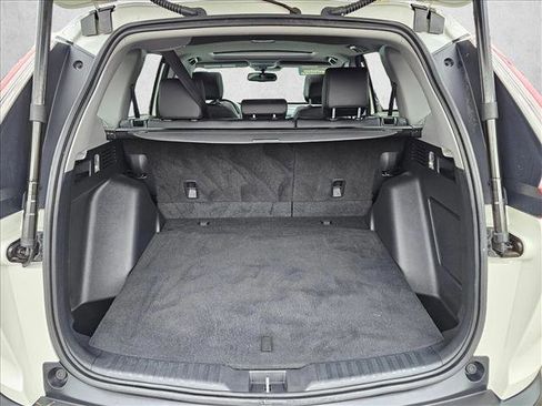 Used 2018 Honda CR-V Touring image 7