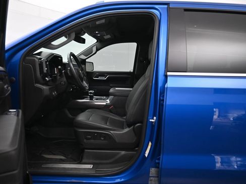 Used 2022 Chevrolet Silverado 1500 LTZ AWD/4WD image 22