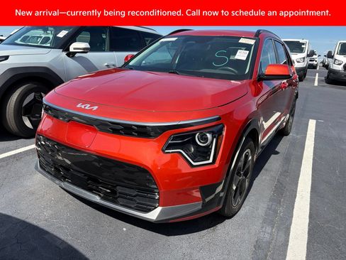 Certified 2023 Kia Niro Wind FWD image 11