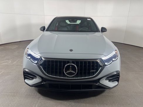 Used 2025 Mercedes-Benz E 53 AMG e 4MATIC Sedan image 2