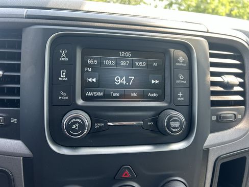 Used 2018 RAM 2500 Tradesman w/ Chrome Appearance Group AWD/4WD image 26