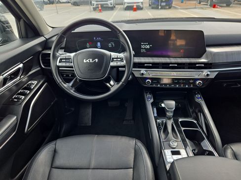 Used 2023 Kia Telluride EX w/ EX Captain's Chair Package FWD image 30