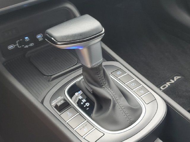 Certified 2026 Hyundai Kona SEL Sport AWD/4WD image 32