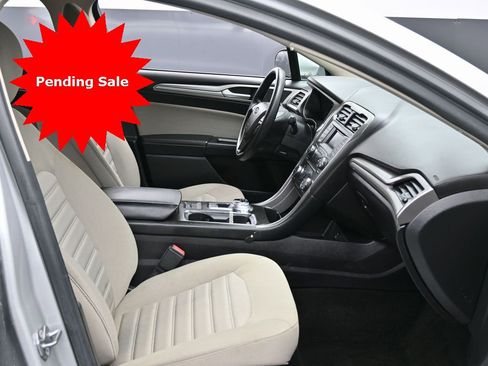 Used 2018 Ford Fusion S image 31