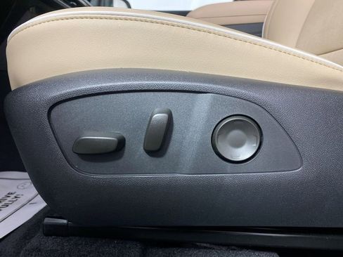 Used 2026 Buick Enclave Preferred AWD/4WD image 12