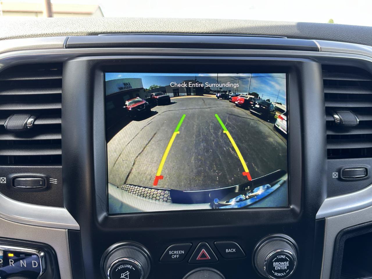 Used 2018 RAM 1500 SLT AWD/4WD image 59