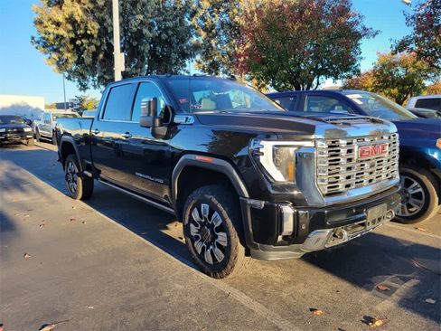 Used 2024 GMC Sierra 2500 Denali w/ Denali Reserve Package image 10