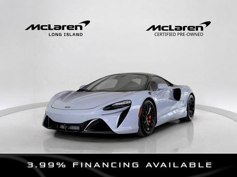 Used 2023 McLaren Artura RWD image 1