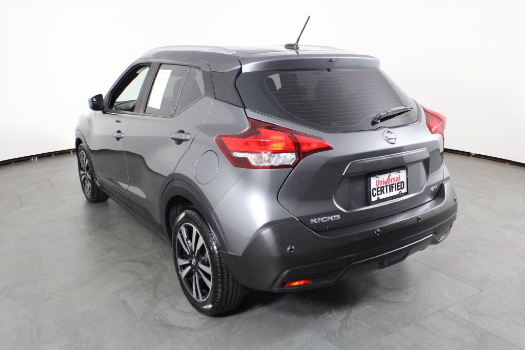 Certified 2020 Nissan Kicks SV FWD image 16
