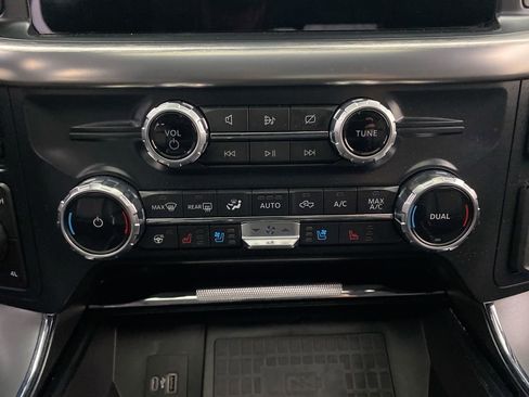 Used 2022 Ford F150 Lariat w/ Equipment Group 502A High AWD/4WD image 22