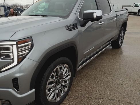 Used 2024 GMC Sierra 1500 Denali Ultimate image 4