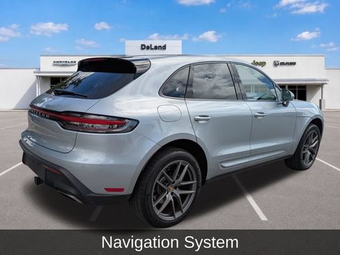 Used 2025 Porsche Macan AWD/4WD image 4