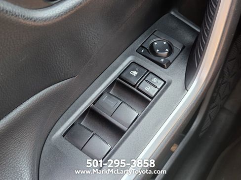 Used 2022 Toyota RAV4 LE FWD image 23