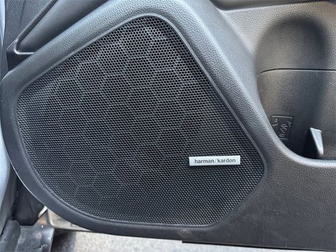 Used 2019 Subaru Outback 2.5i Limited image 26