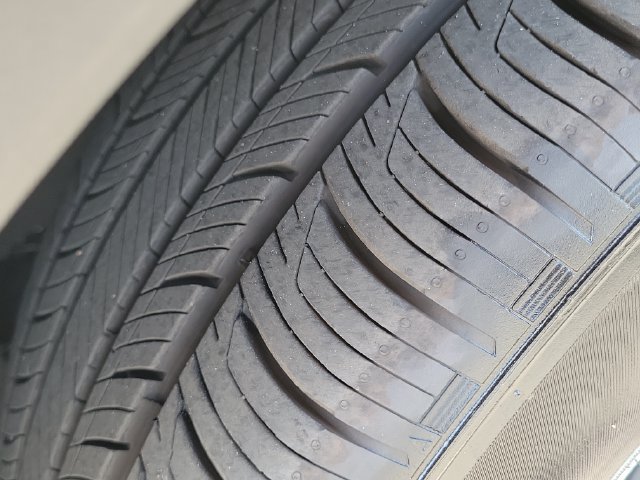 Used 2026 Ford Explorer Active w/ Active Comfort Package RWD image 26