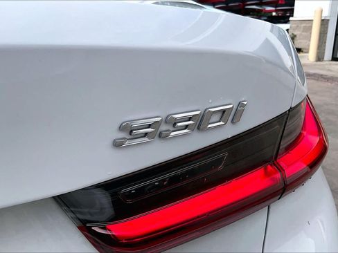 Used 2022 BMW 330i Sedan w/ Premium Package RWD image 10