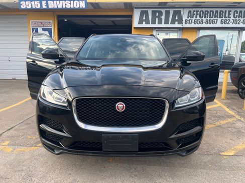 Used 2017 Jaguar F-PACE Premium AWD/4WD image 9