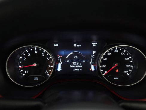 Used 2019 Jeep Compass Trailhawk w/ Leather Interior Group AWD/4WD image 24