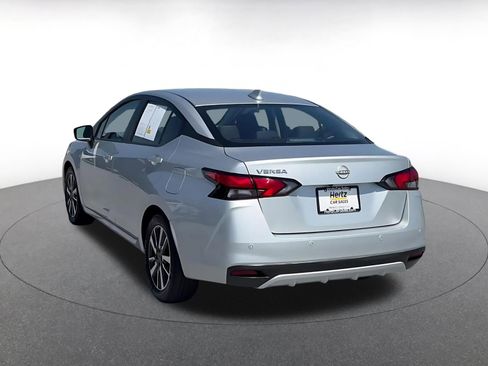 Used 2025 Nissan Versa SV FWD image 11
