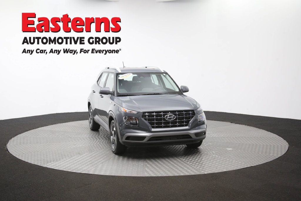 Used 2025 Hyundai Venue SEL FWD image 52