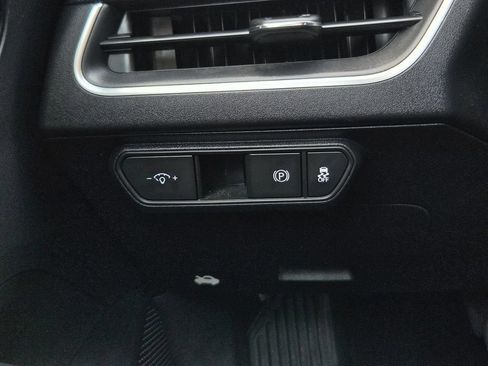 Used 2025 Kia K4 FWD image 21