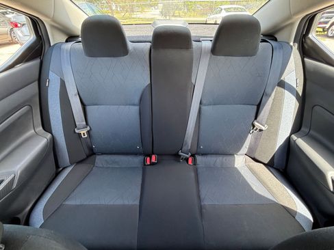 Used 2025 Nissan Versa SV FWD image 36