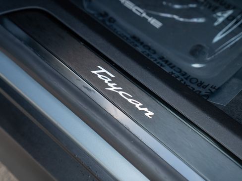Certified 2025 Porsche Taycan AWD/4WD image 12