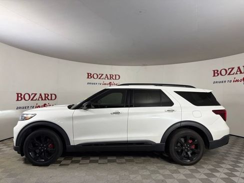 Used 2022 Ford Explorer ST w/ ST Street Pack RWD image 5