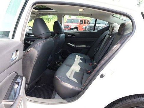 Used 2025 Nissan Altima 2.5 SR w/ SR Premium Package FWD image 20
