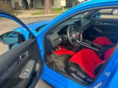 Used 2024 Honda Civic Type R image 8