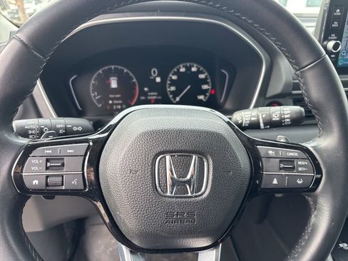 Used 2025 Honda Pilot Touring image 18