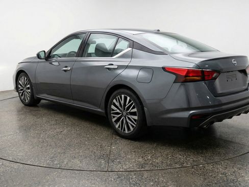 Used 2025 Nissan Altima 2.5 SV image 6