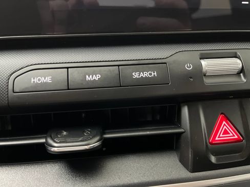 Used 2025 Kia K4 FWD image 21