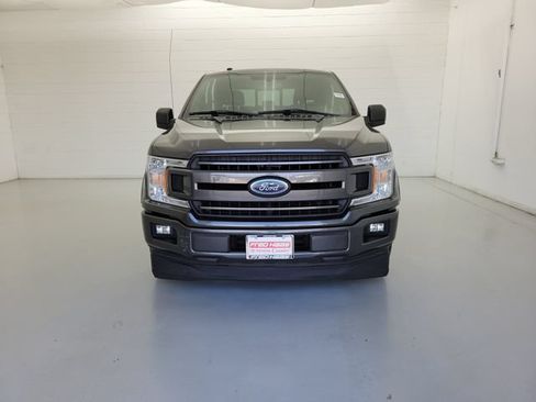 Used 2018 Ford F150 XLT w/ Equipment Group 302A Luxury RWD image 3