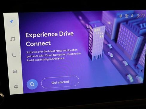 Used 2025 Toyota Camry SE image 22