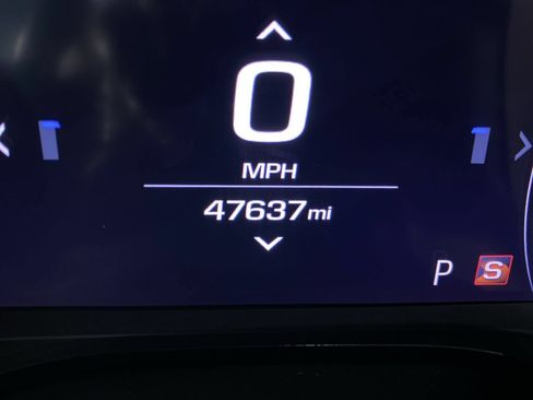Used 2021 Chevrolet Camaro SS RWD image 4