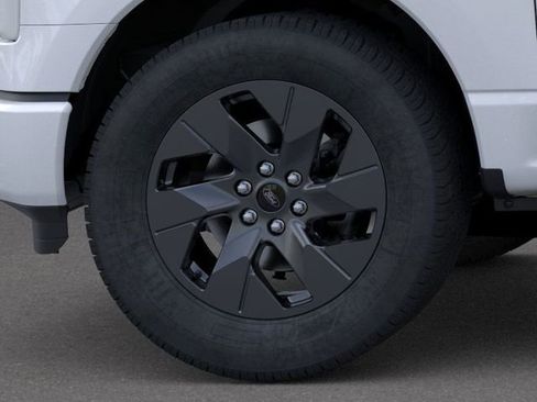 New 2025 Ford F150 Lightning Lariat image 23